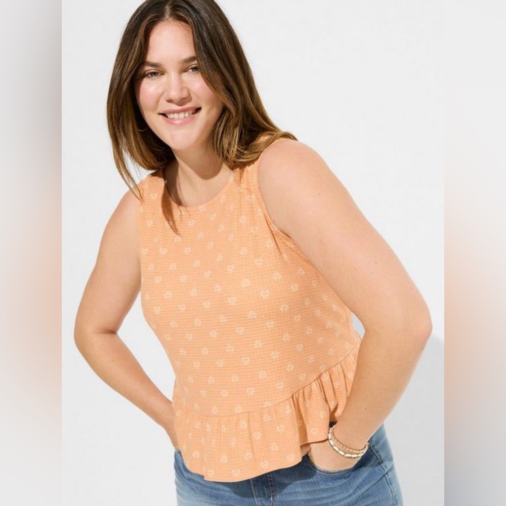 TORRID High Neck Ruffle Crop Top / Size 2X / Peach Bloom Texture Knit